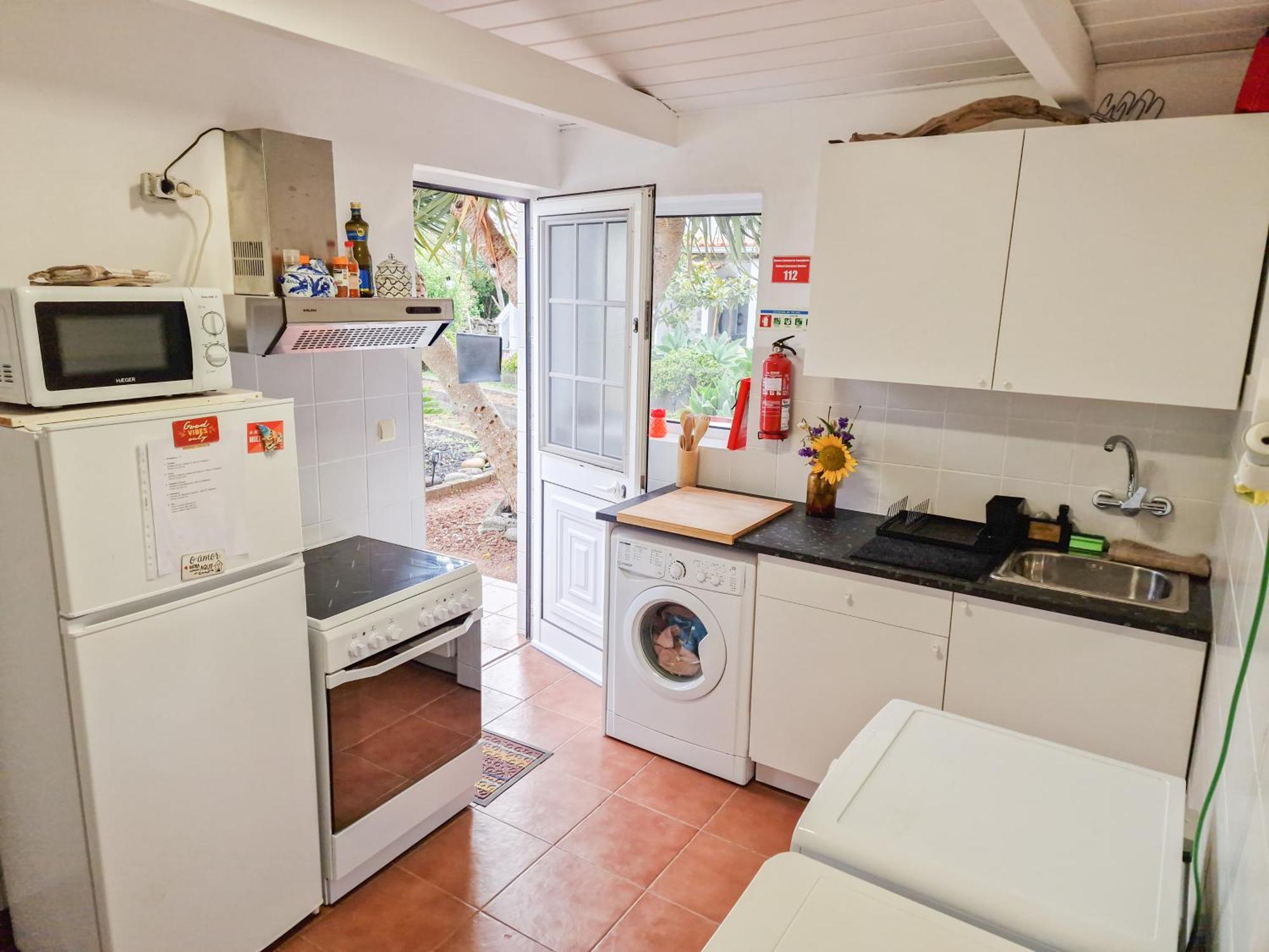 Albergue Loving Strangers Madalena (Azores)